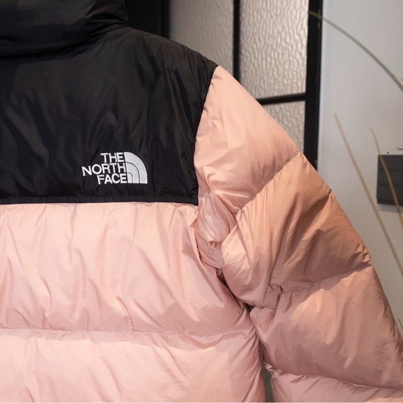 The North Face Black and Pink Puffer Jacket - Picture 7 of 8